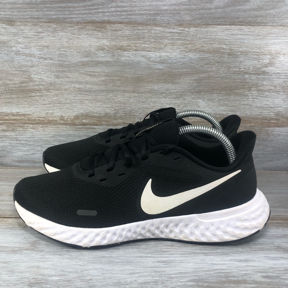 Nike Revolution 5 running shoes.